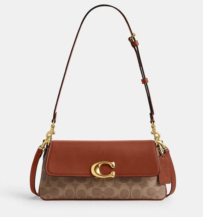 กระเป๋ารุ่น Jet Shoulder Bag In Signature Canvas