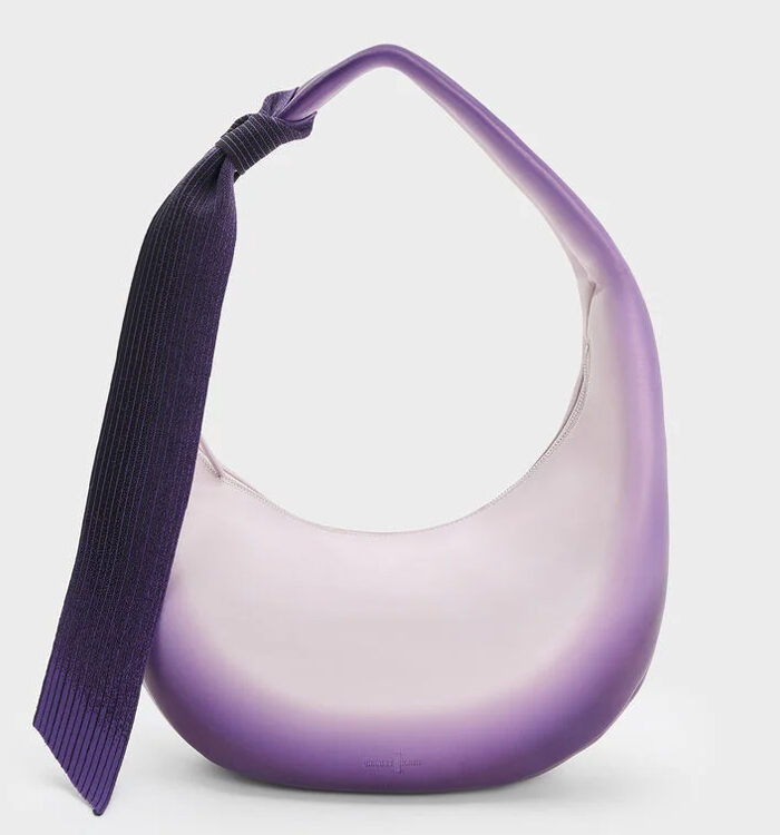 กระเป๋าโฮโบ ทรงพระจันทร์เสี้ยว รุ่น Toni จาก Charles & Keith