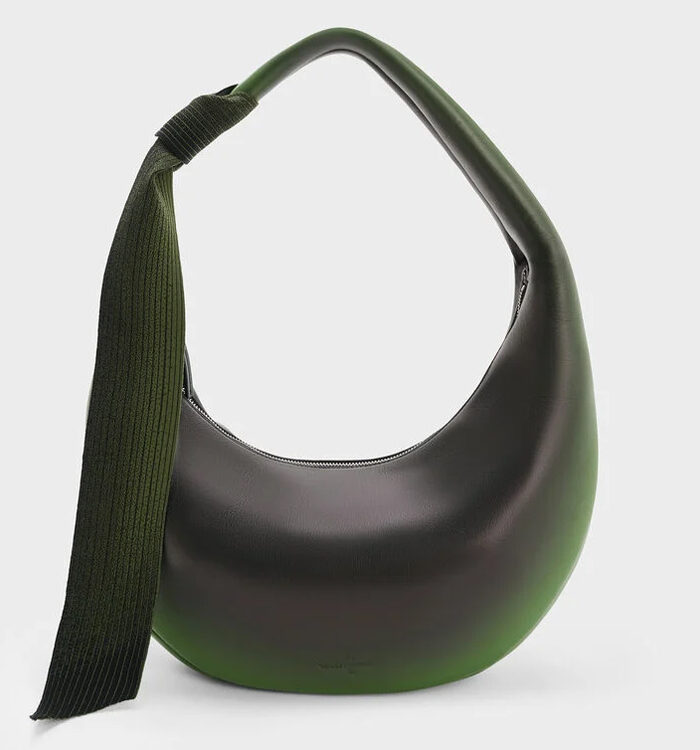 กระเป๋าโฮโบ ทรงพระจันทร์เสี้ยว รุ่น Toni จาก Charles & Keith